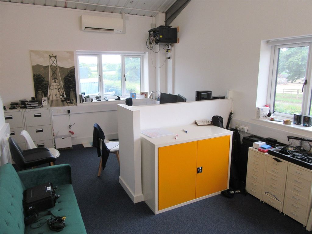 Property photo 2 of 5 Picture No. 02