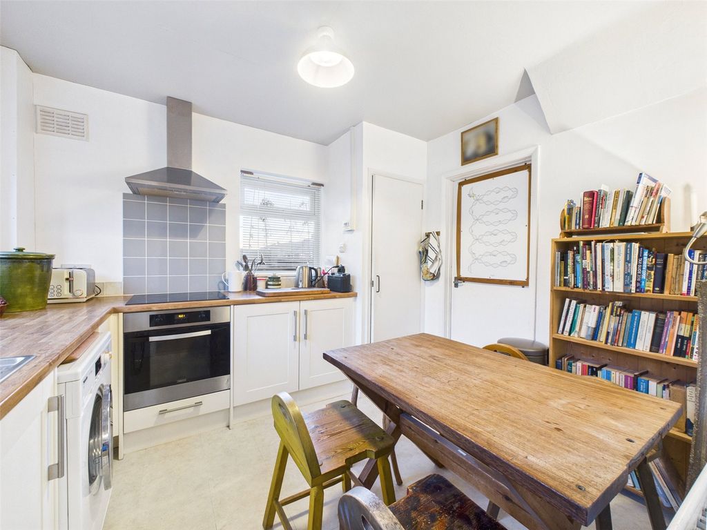 Property photo 3 of 16 Picture No. 19