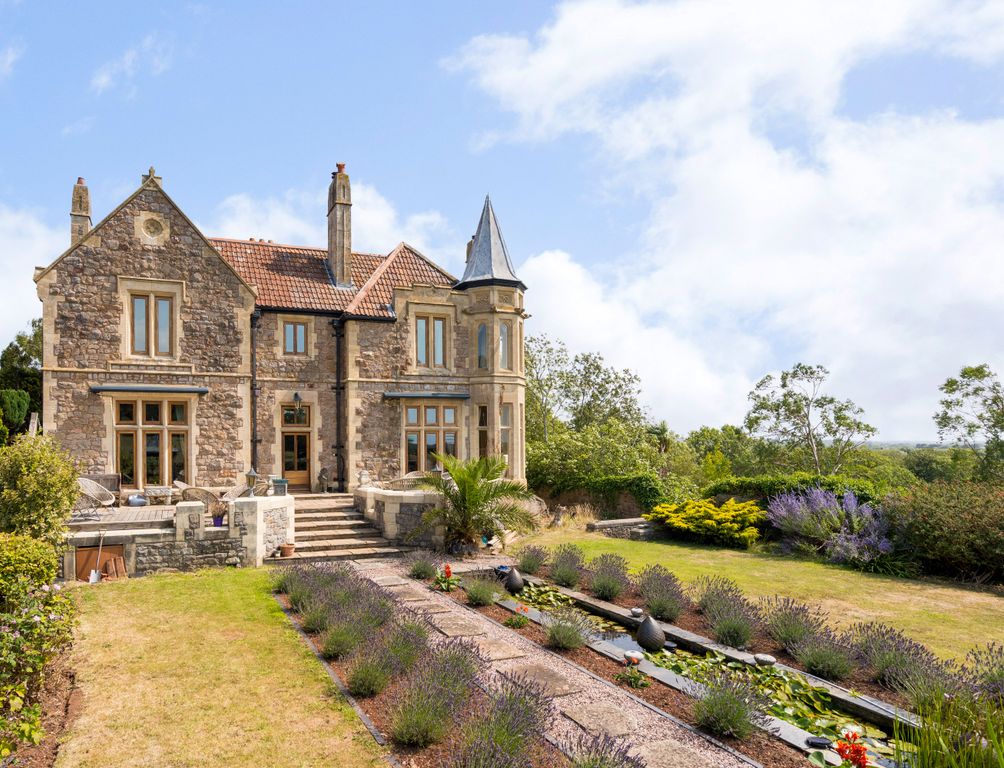 Property photo 1 of 28 Exterior