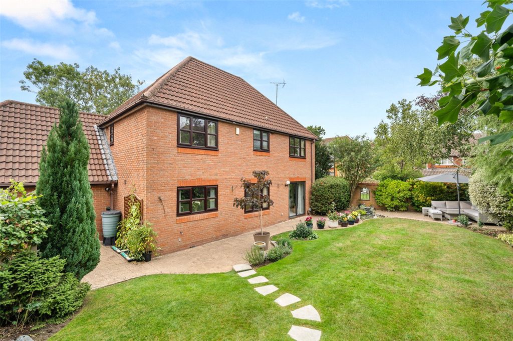 Property photo 2 of 27 Picture No. 25