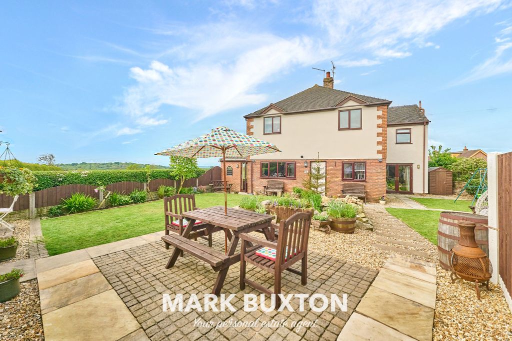 Property photo 2 of 44