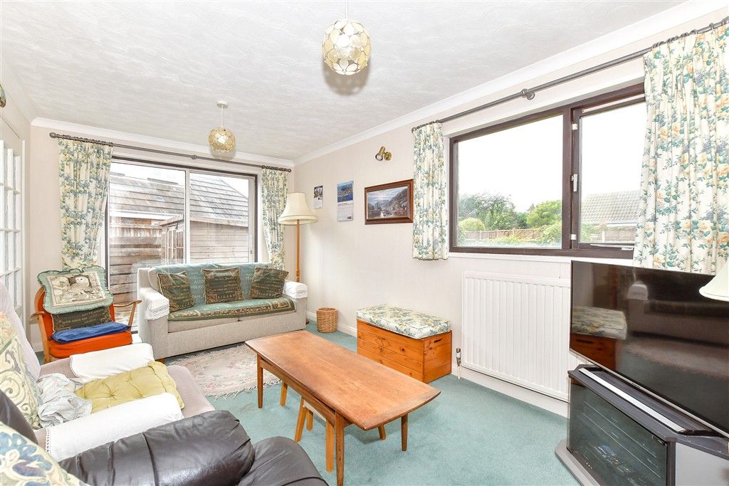 Property photo 2 of 17 Dining Room