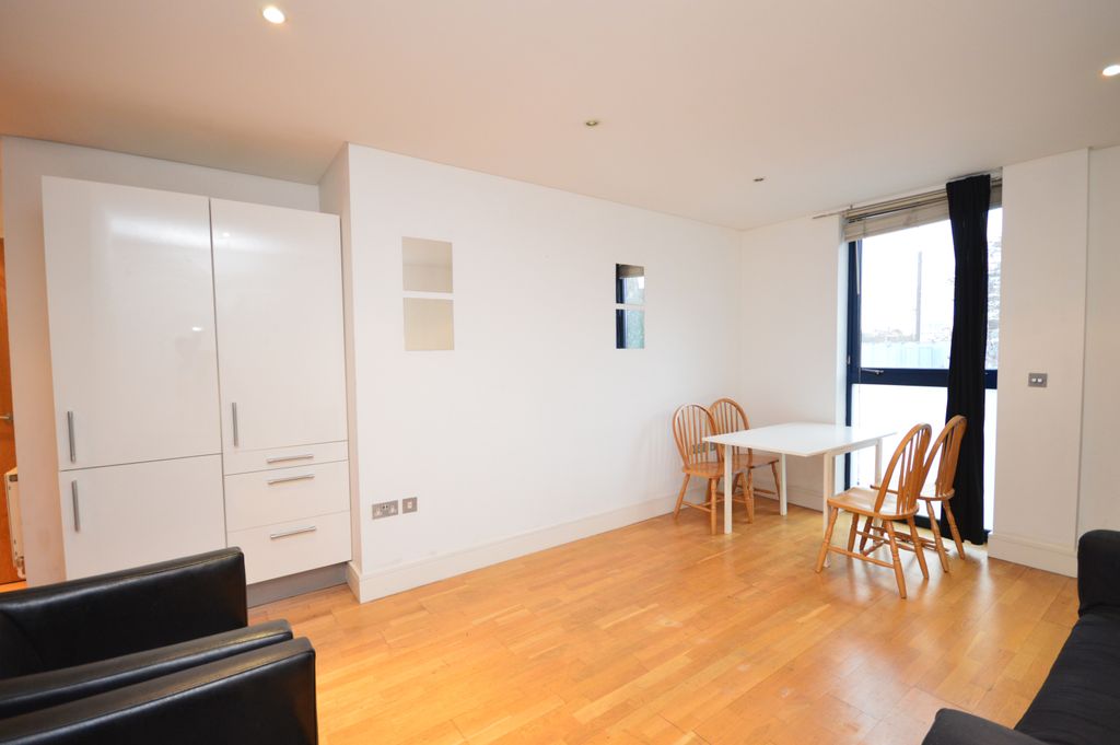 Property photo 2 of 12 Gallery