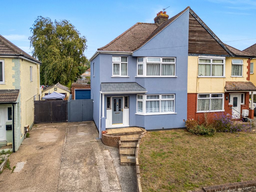 Property photo 1 of 20 5520420