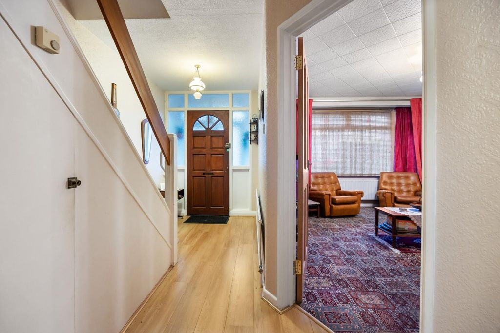 Property photo 3 of 22