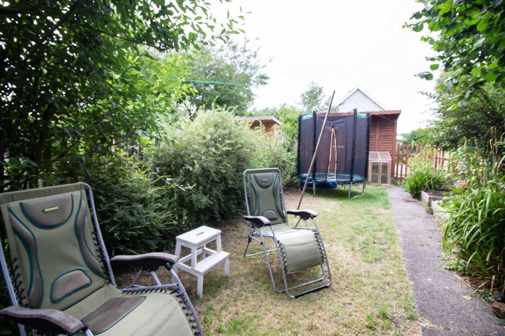 Property photo 3 of 8