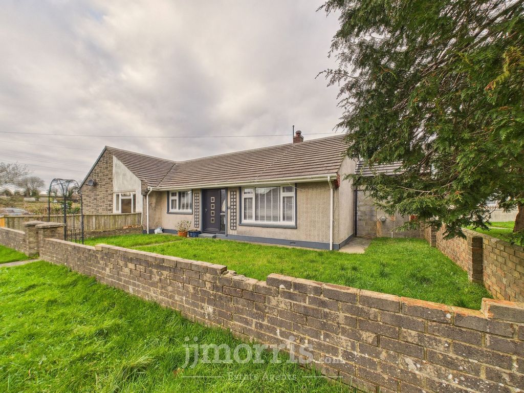 Property photo 2 of 23