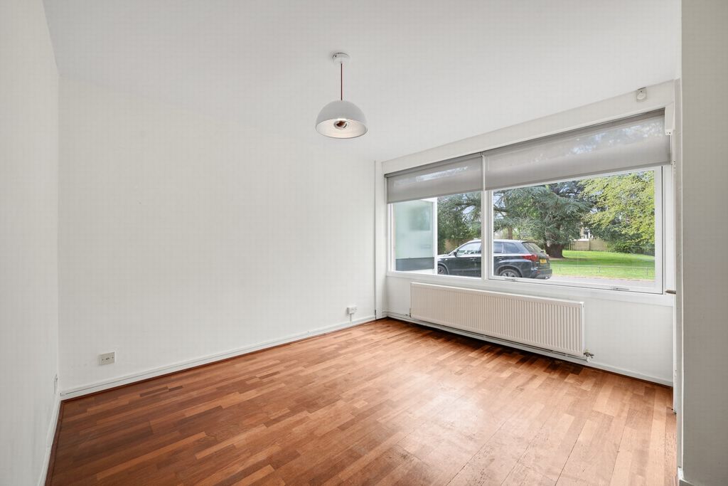 Property photo 3 of 14 Photo 12