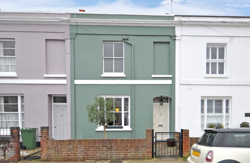 Property photo 1 of 16