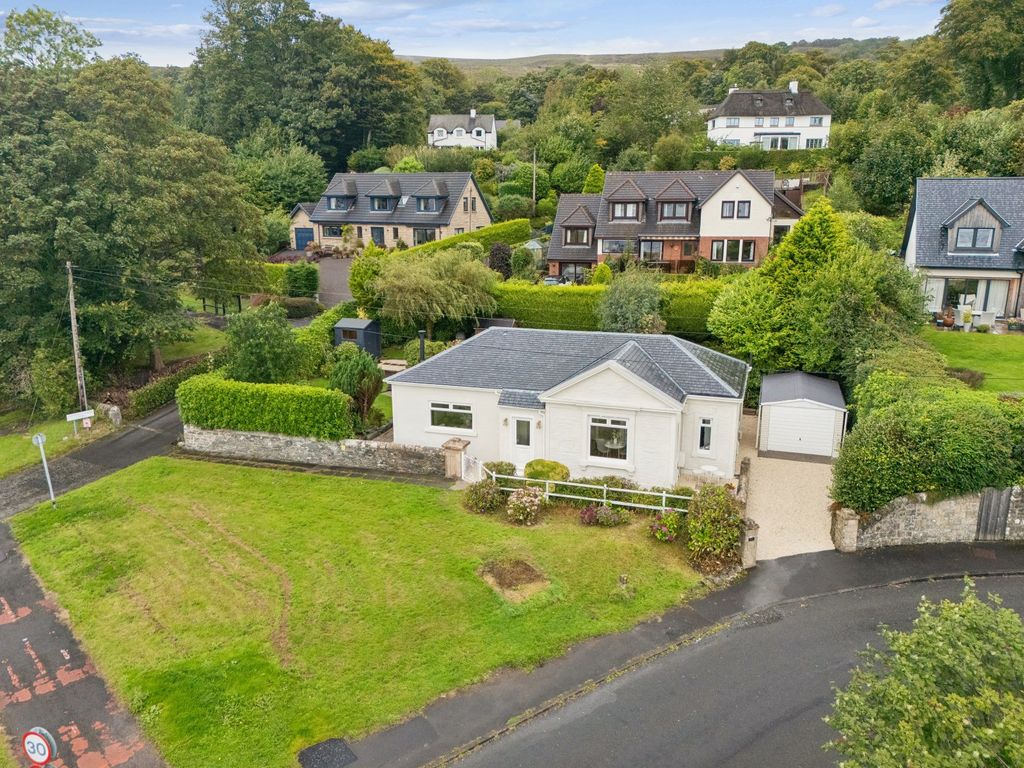 Property photo 1 of 31 Picture No. 23