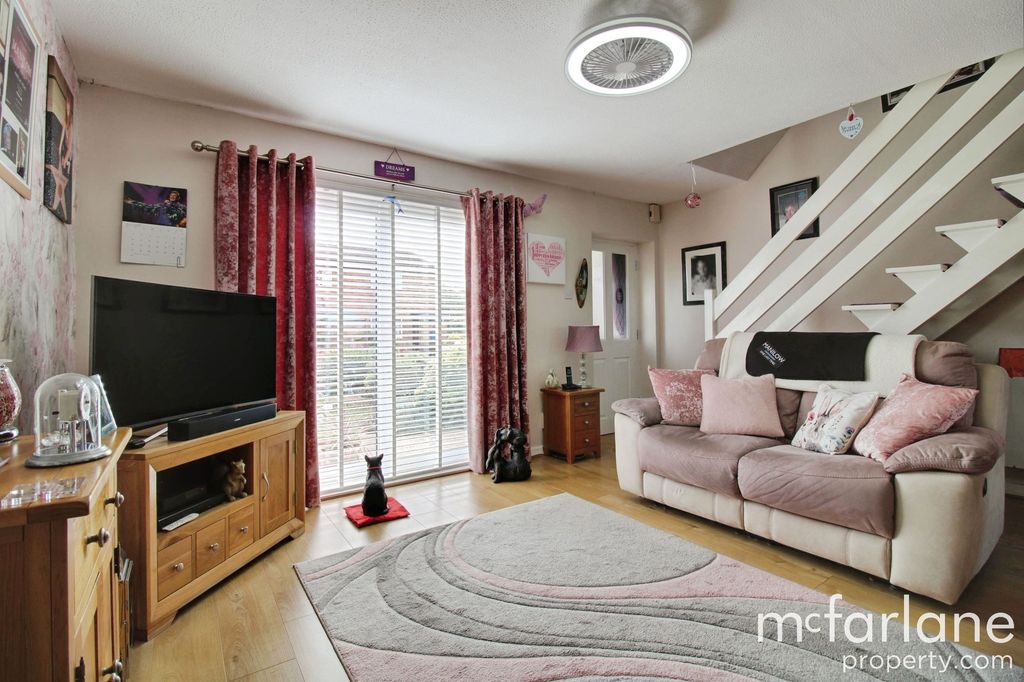 Property photo 2 of 13