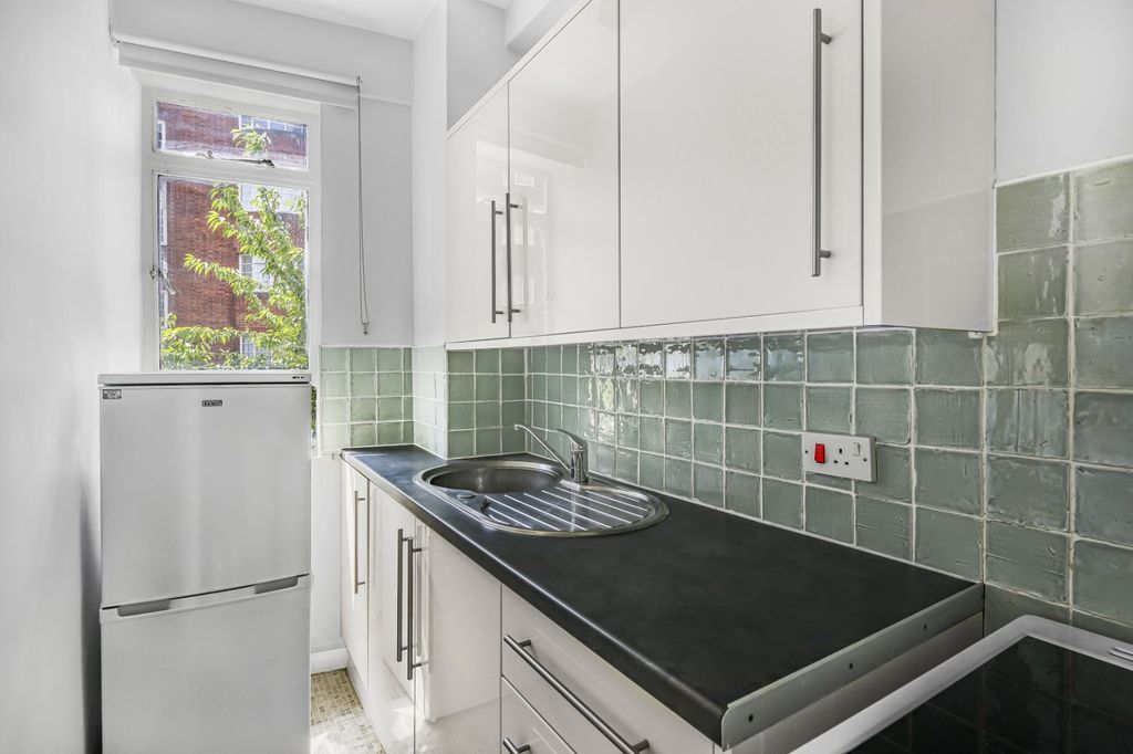 Property photo 3 of 11 Picture No. 08