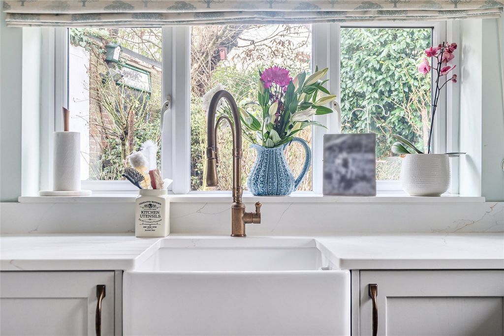 Property photo 3 of 23 Picture No. 19