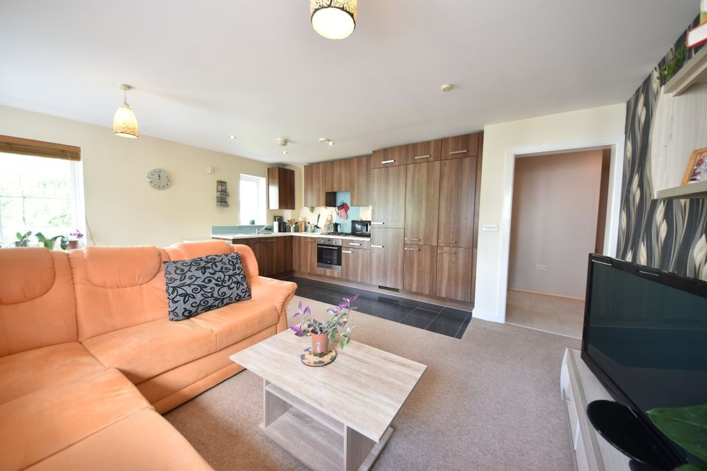 Property photo 2 of 25 Living Area