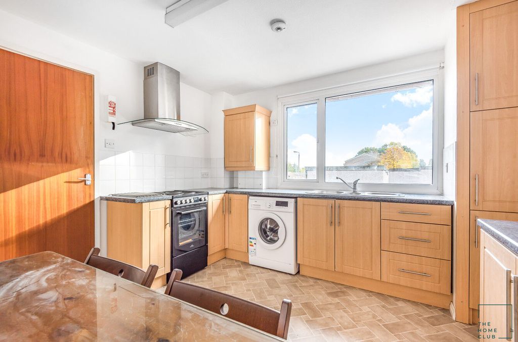 Property photo 2 of 15 Img_106_15_Original.Jpg