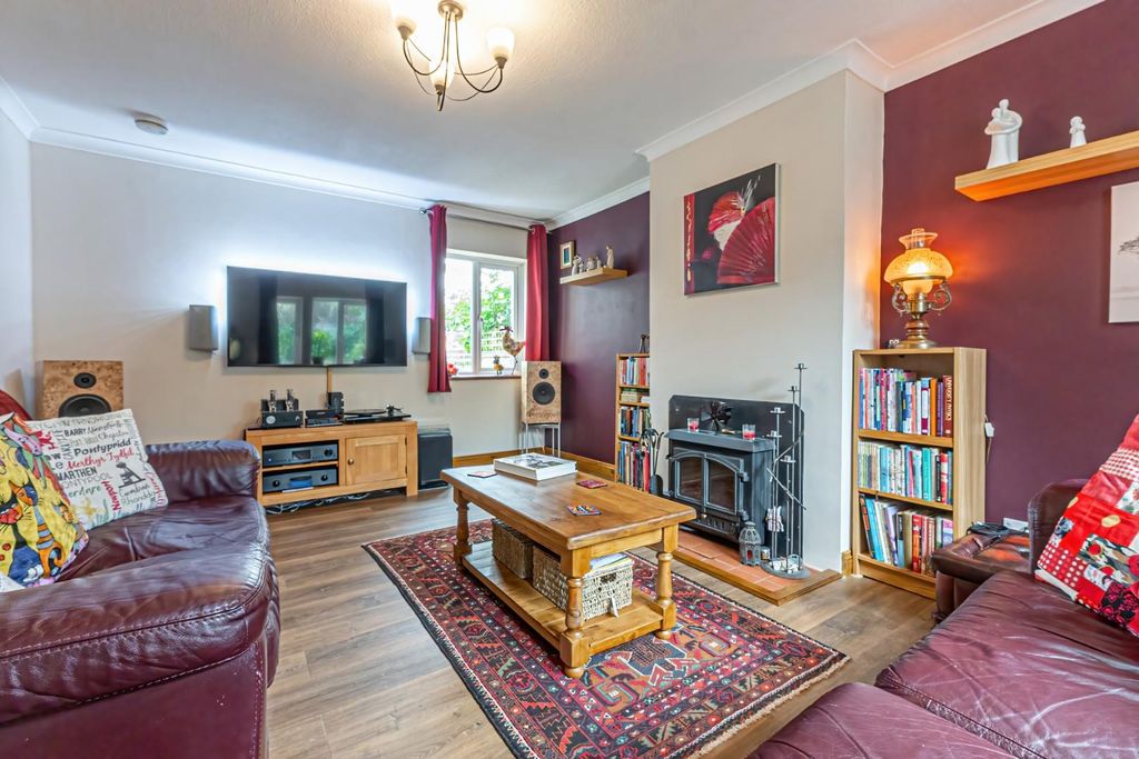 Property photo 2 of 22