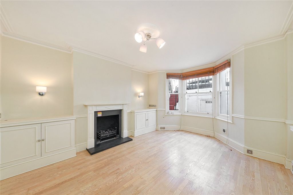 Property photo 1 of 12 Reception Area