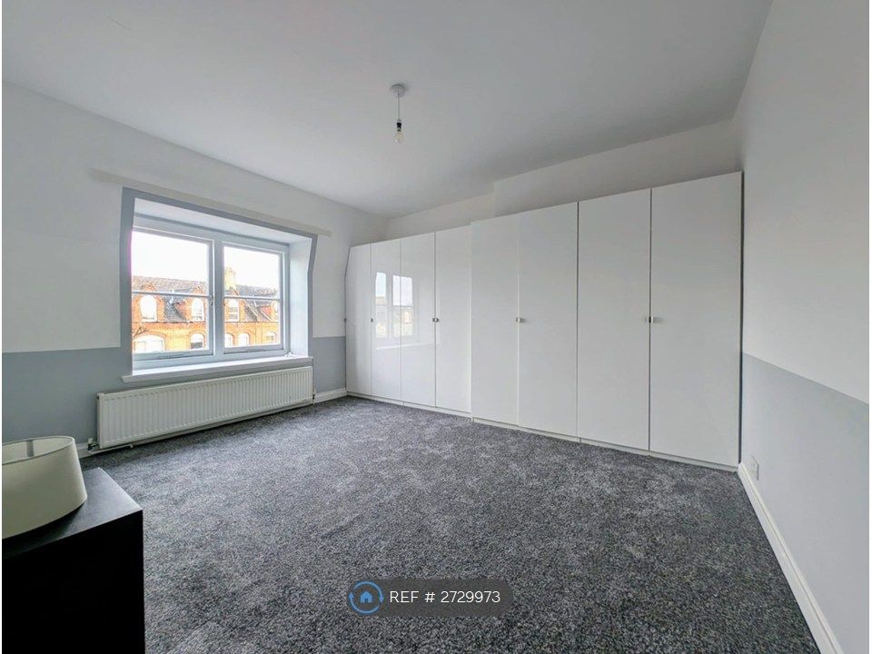 Property photo 2 of 15 Master Bedroom