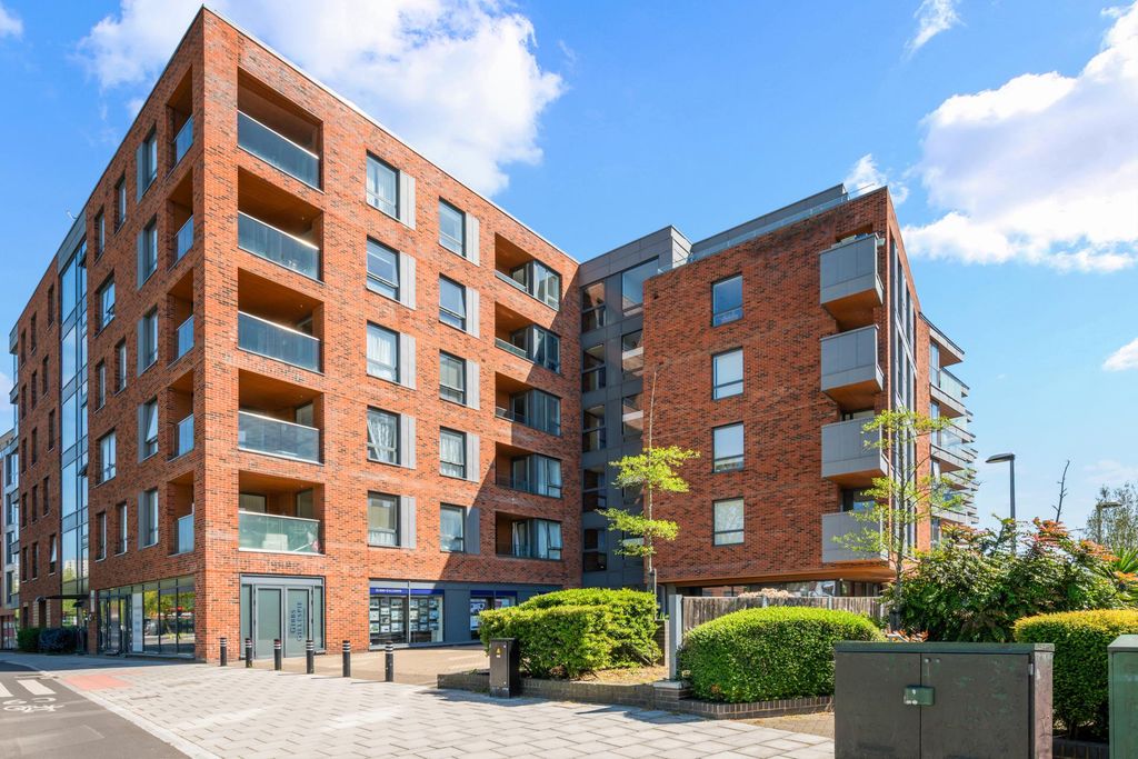 Property photo 1 of 14