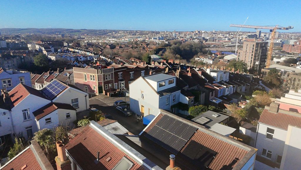 Property photo 2 of 32 Photo 2