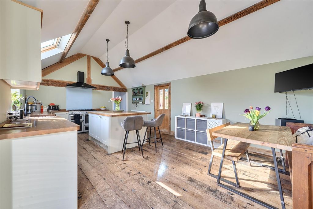 Property photo 2 of 40 1429808-19-69B9722927Bf8.Jpg