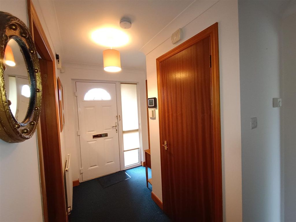 Property photo 2 of 18 Hall