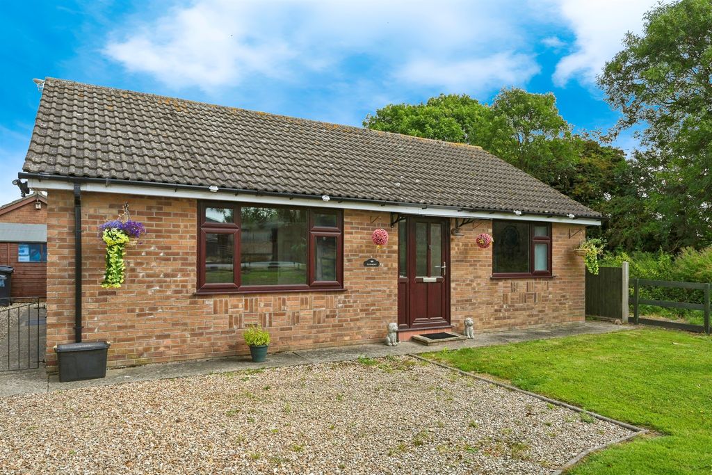 Property photo 1 of 18