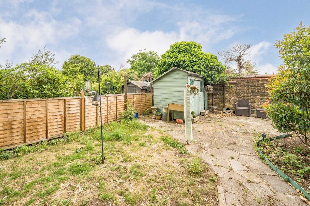 Property photo 3 of 6