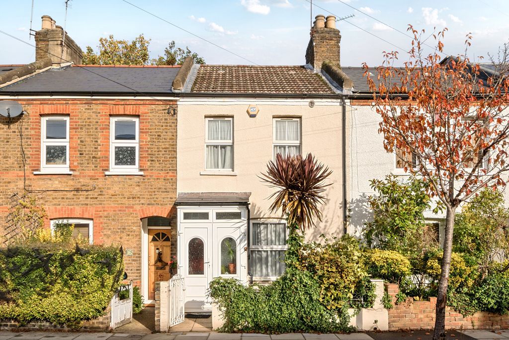 Property photo 1 of 18 1372588-1-69033c3...