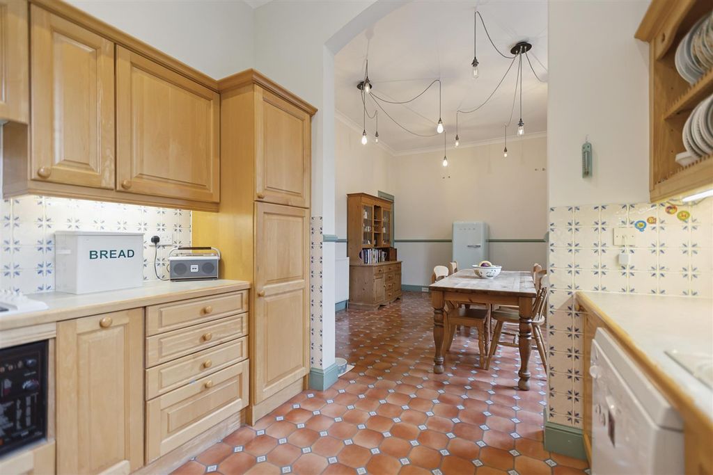 Additional image 6 of 4 bed semi-detached house for sale19 Brompton Terrace, Perth PH2