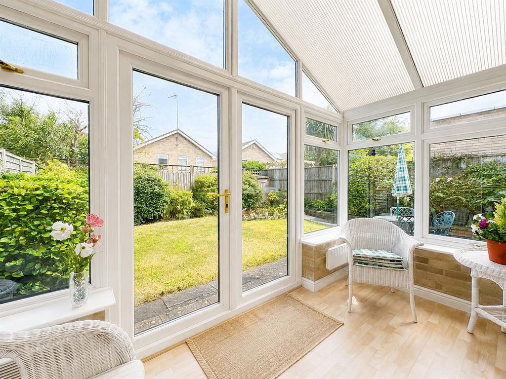 Property photo 3 of 18 Conservatory.Png