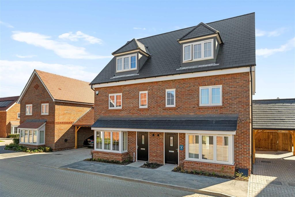 Property photo 1 of 32 1
