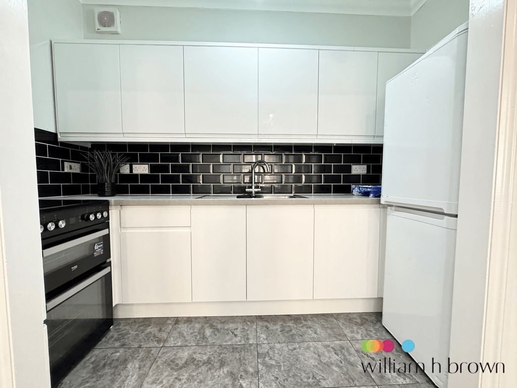 Property photo 3 of 7 Image