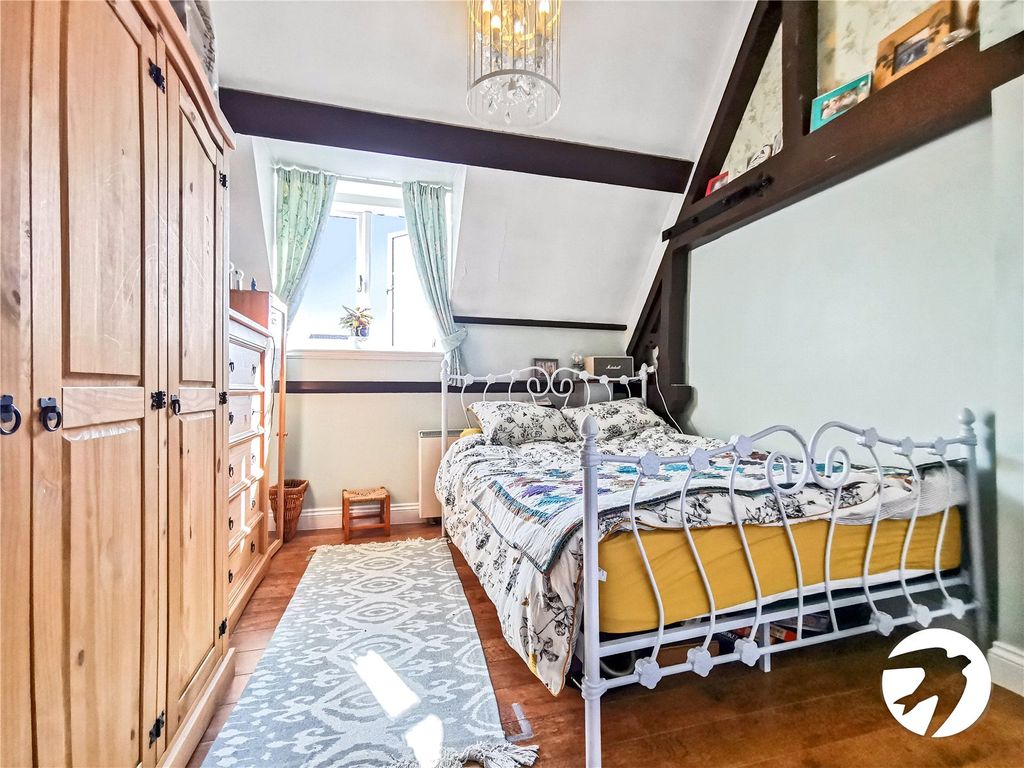 Property photo 3 of 12 Bedroom 1