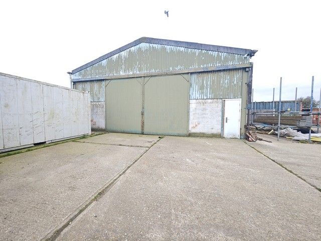 Property photo 2 of 8