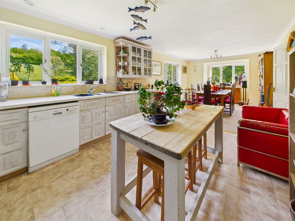 Property photo 3 of 33 Kitchen/Dining Room