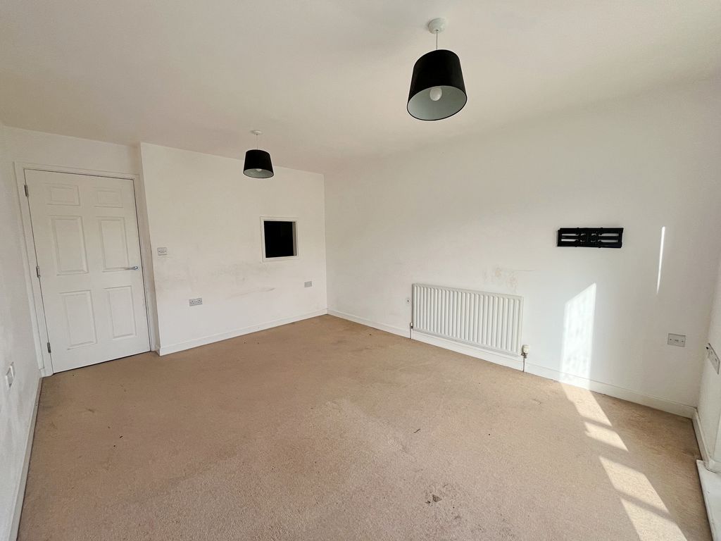 Property photo 2 of 11 Photo 5