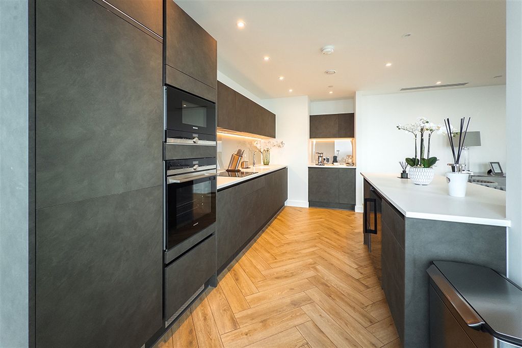 Additional image 11 of 3 bed flat to rentElizabeth Tower M15