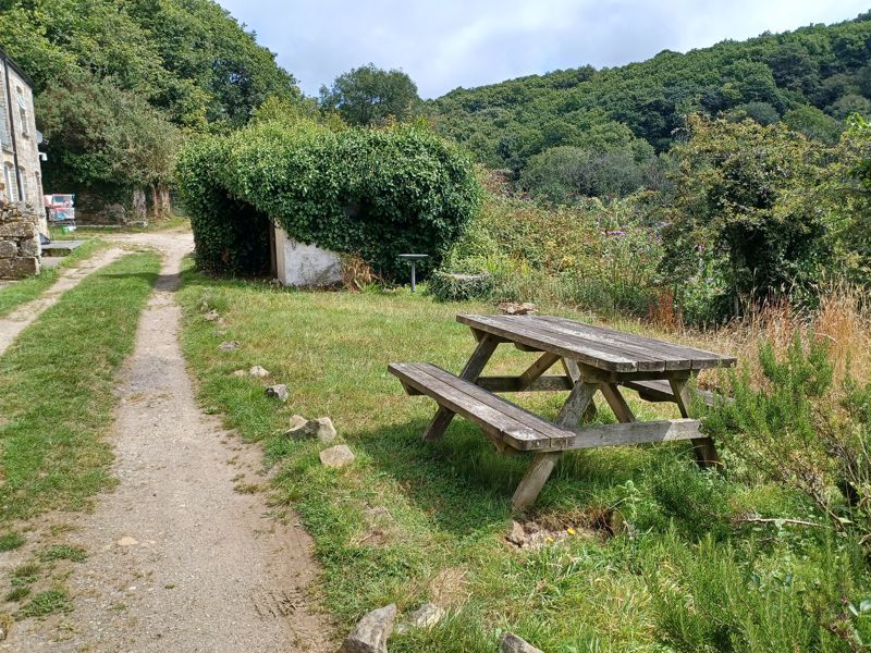 Property photo 2 of 22 Garden