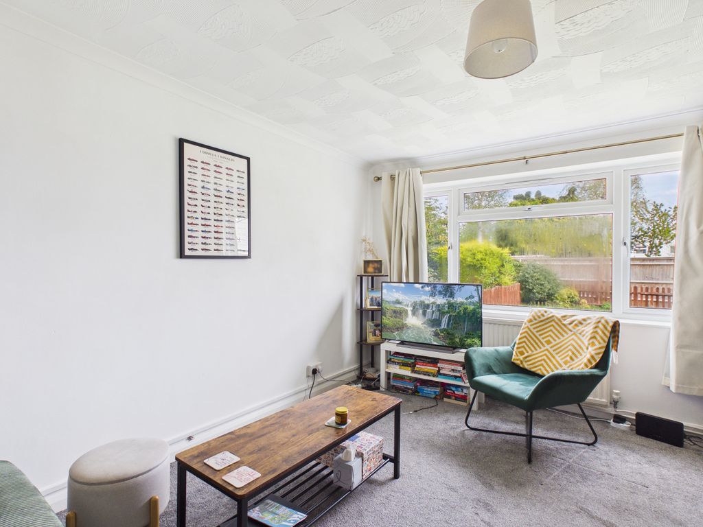 Property photo 2 of 10 Cam01984G0-Pr0587-Still009