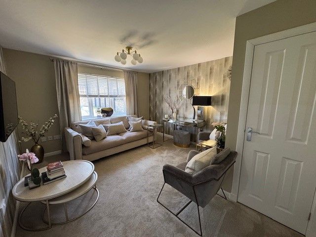 Property photo 2 of 13