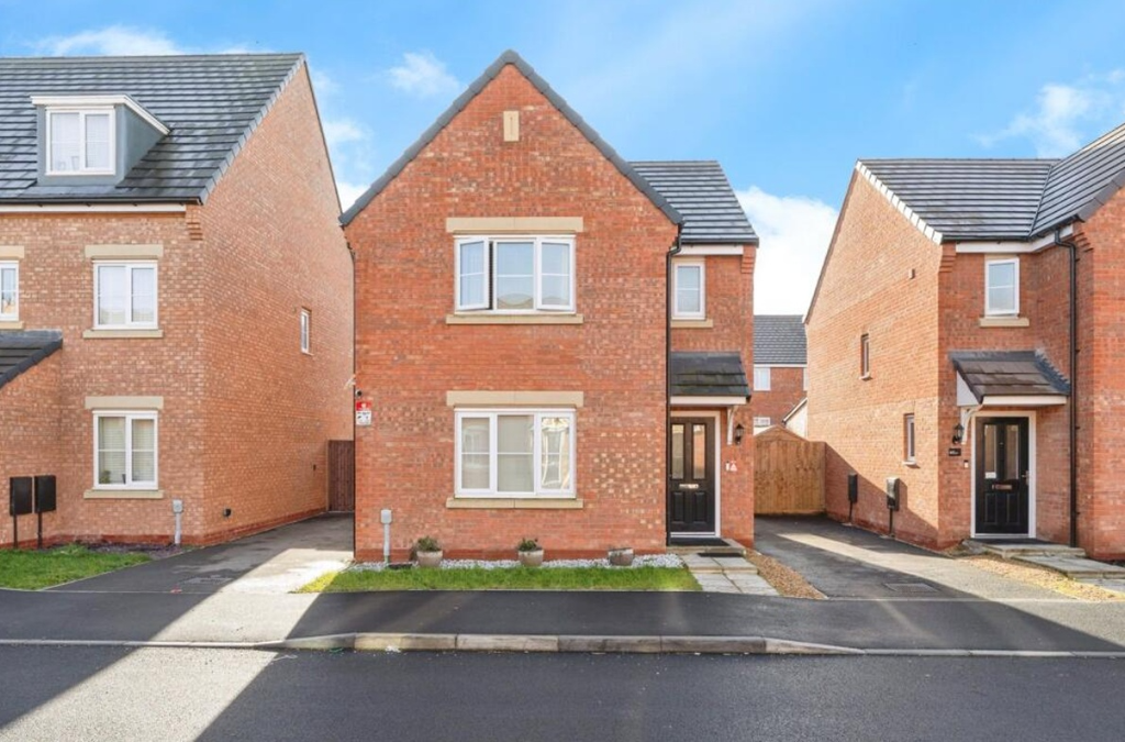 Property photo 1 of 10