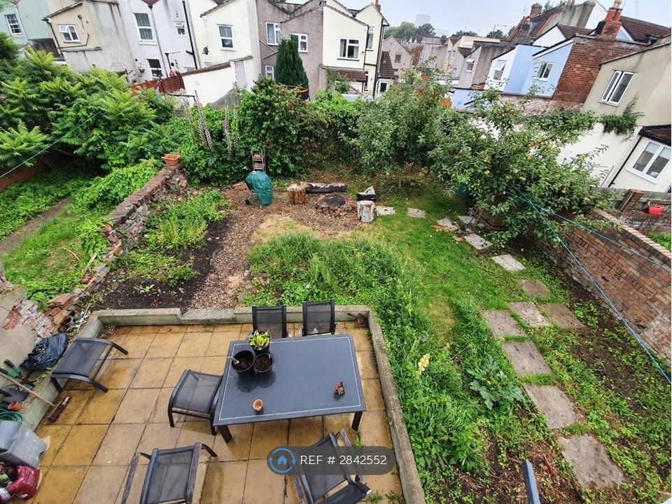 Property photo 1 of 8 Garden