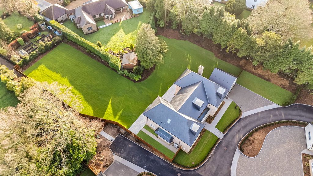 Property photo 3 of 58