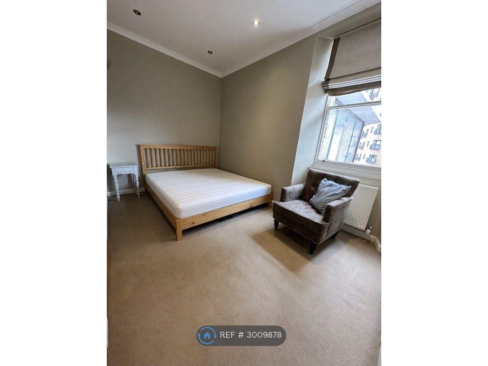 Property photo 3 of 10 Bedroom 1