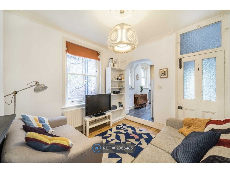 Property photo 2 of 14 Living Room