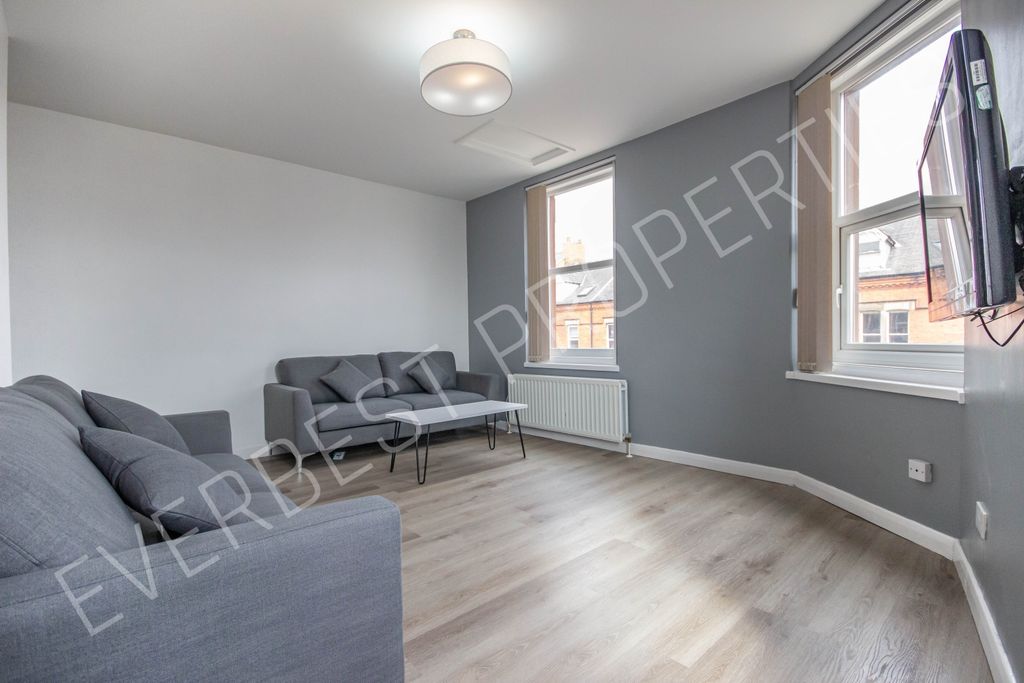 Property photo 2 of 13 2