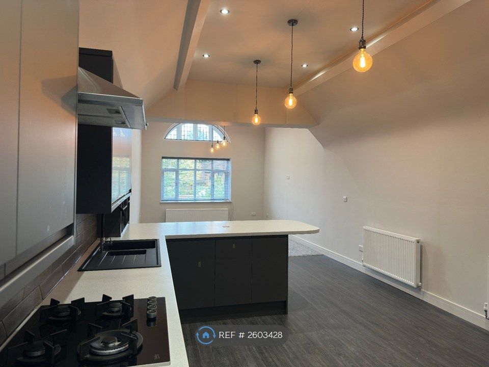 Property photo 1 of 35