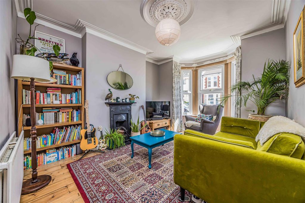 Property photo 3 of 19 3 Shelford Road, Southsea-Small-Porticomarketing-S