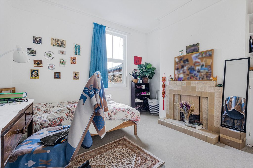 Property photo 3 of 14 Bedroom